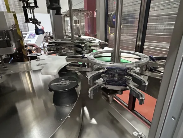 LC553 Linea di imbott. usata spumante e vino fermo 4000