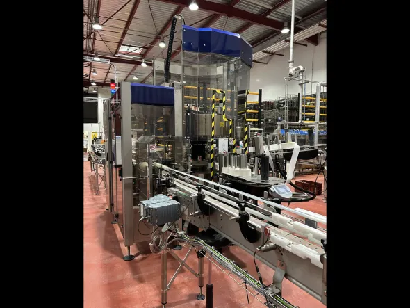 LC553 Linea di imbott. usata spumante e vino fermo 4000