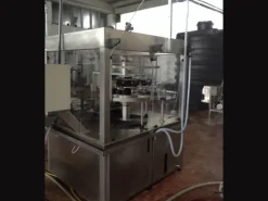 LC565 Linea di riempimento usata per acua - PET 5L