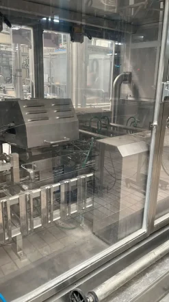 LC615 Linea di riempimento usata ELOPAK sks-s60S