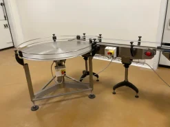 LINEA CONFEZIONAMENTO CONTENITORI IN PLASTICA