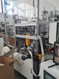 2#8334 Linea di produzione bicchieri in carta