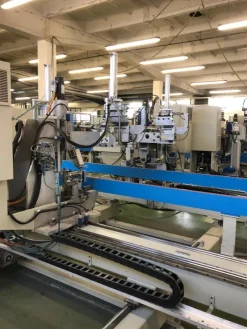 Linea di produzione finestre PVC e alluminio PREZ-MET