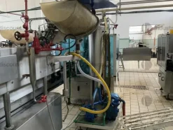 8#9550 Linea di riempimento e capsulatrice per vasetti
