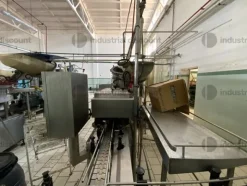 7#9550 Linea di riempimento e capsulatrice per vasetti