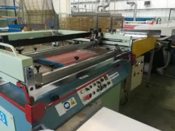 linea di stampa serigrafica