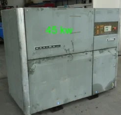 liquido sei compressori a vite e palette