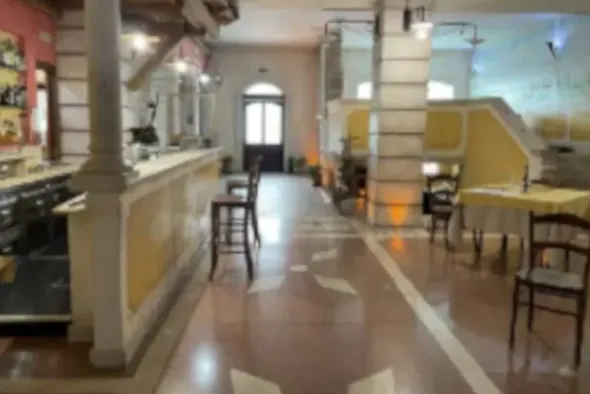 #20117 Locale adibito a ristorazione con camere e servizi
