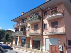 #23692 Locale commerciale