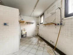 #2537548 Locale commerciale
