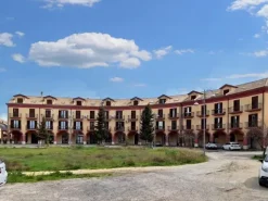 #23348 Locale commerciale al piano terra
