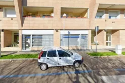 #20518 Locale commerciale al piano terra - Sub 300