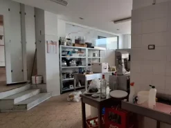 #25353 Locale Commerciale Cat. C/1 176mq con area esterna