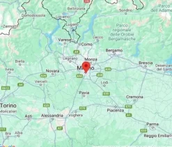 #24530 Locale commerciale con magazzino in zona centrale