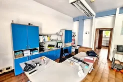 #2536872 Locale commerciale con posto auto scoperto