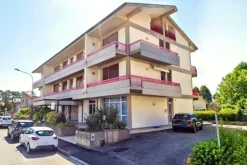 #2536872 Locale commerciale con posto auto scoperto