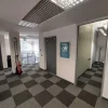 #25196 Locale commerciale con uffici su due livelli in zona semicentrale