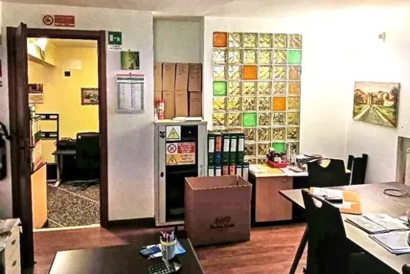 #2537563 Locale commerciale e deposito in condominio