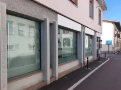 #25932 Locale commerciale ex banca