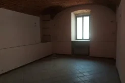#2536282 Locale commerciale ex ristorante con area esterna privata