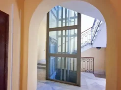 #20830 Locale commerciale fronte mare (sub 114)