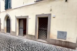 #25306 Locale commerciale in centro storico