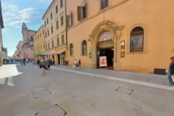 #20783 Locale commerciale in centro storico