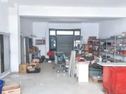#2536536 Locale commerciale in edificio condominiale "Albachiara"