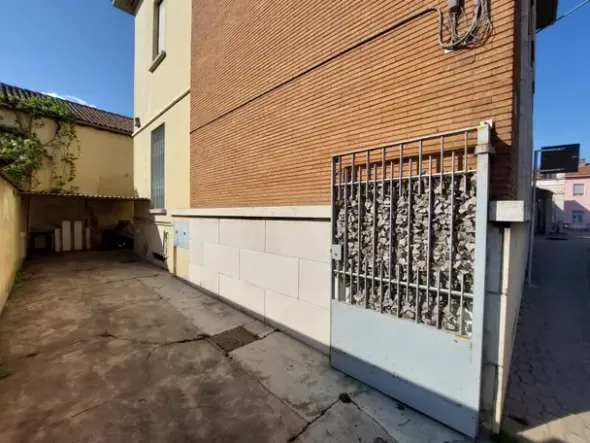 #2528007 Locale commerciale in Vendita _ ZEME