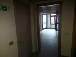 #2528006 Locale commerciale in Vendita _ SOSTEGNO