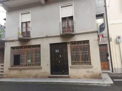 #2528006 Locale commerciale in Vendita _ SOSTEGNO