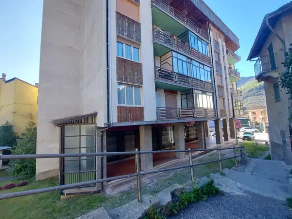 #2528002 Locale commerciale in Vendita _ DEMONTE