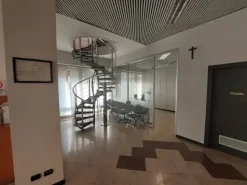 #25899 Locale commerciale in zona semicentrale
