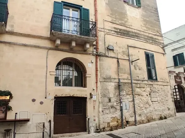 #23966 Locale commerciale nei Rioni Sassi a Matera