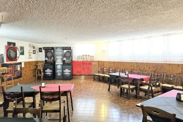 #23880 Locale commerciale su più piani