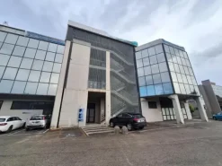 #23917 Locale direzionale A REDDITO