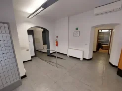 #25935 Locale ex istituto di credito in palazzo storico