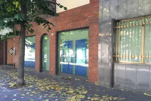 #19664 Locali adibiti ad istituto di credito