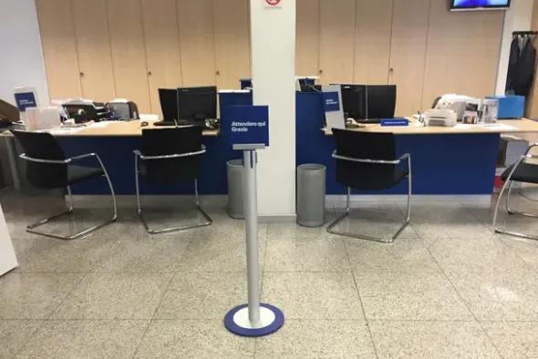#19644 Locali adibiti ad istituto di credito