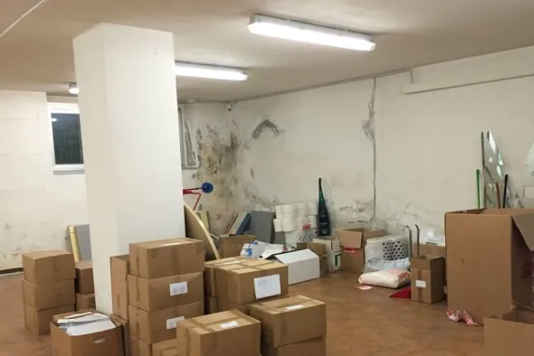 #19663 Locali adibiti ad istituto di credito