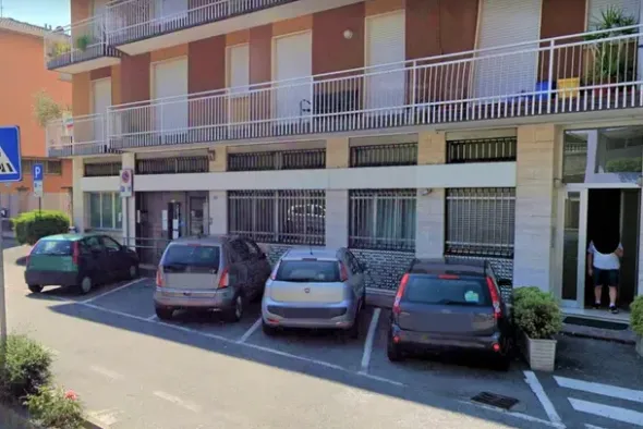 #19671 Locali adibiti ad istituto di credito