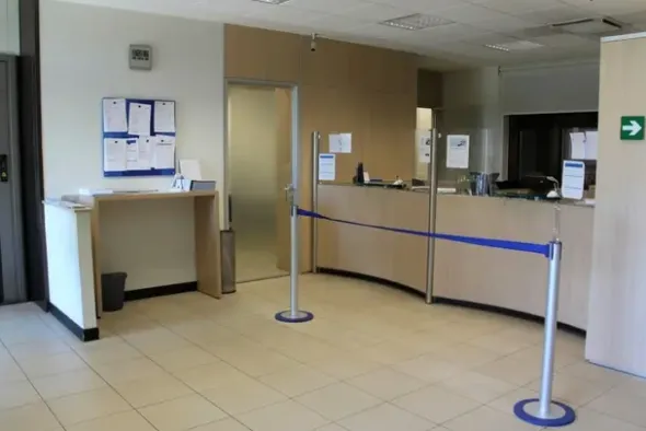 #19666 Locali adibiti ad istituto di credito