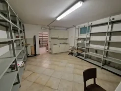 #2532013 Locali ex istituto bancario con corte esclusiva