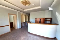 #23503 Locali per centro estetico e medico con corte