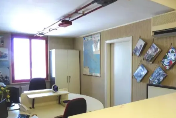 #13083 Locali per ufficio in edificio polifunzionale
