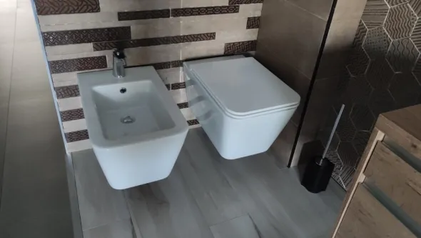 LOTTO 22 - Sanitari, arredo bagno e accessor