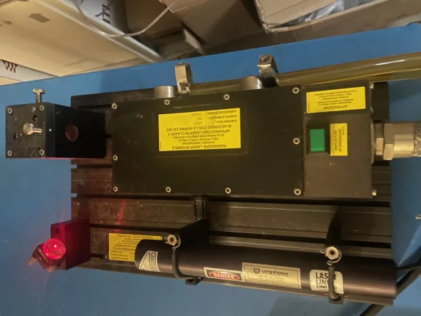Lumonics Mini-Q Laser Pulsato 300 mJ 4ns impulso 75MW