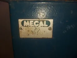 7#6898 Macchina affilatrice Mecal