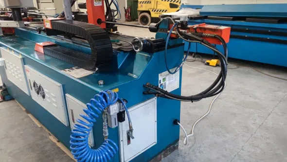 Macchina curvatubi SHUZ TUNG NCR38B