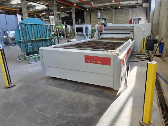 Macchina da taglio a getto d’acqua 3D INTERMAC